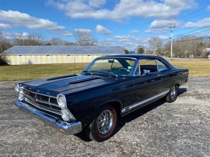 A 1967 Ford Fairlane GT 390 was acquired by the American Pickers duo for $7,000