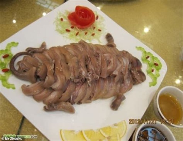  A boiled bamboo rat