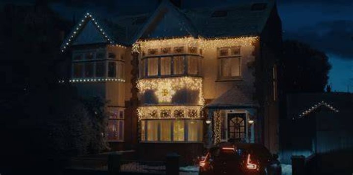  A Christmas advert from the 1970s, featuring a man with a black eye smoking a cigarette with the tagline 'Us Tareyton smokers would rather fight than switch!'