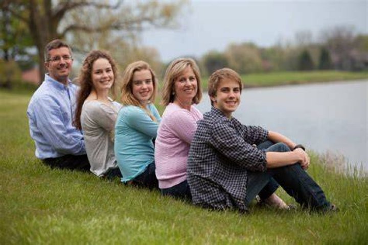 A family picture of the Nelsons.