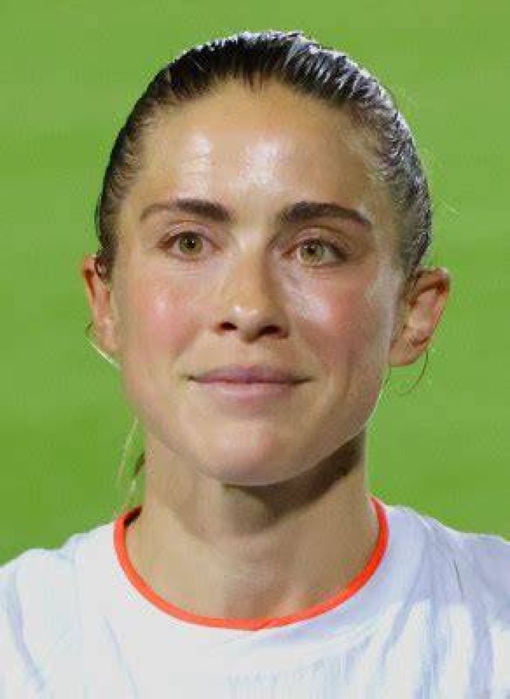 Abby Dahlkemper Age, Wiki, Biography, Wife, Children, Salary, Net Worth, Parents