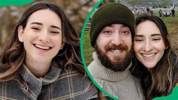 Abigail and her brother Ben hail from an Orthodox Jewish family