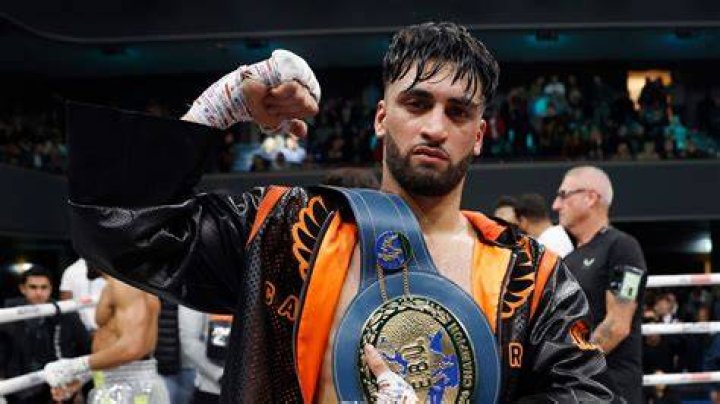Adam Azim has won the praise of Amir Khan
