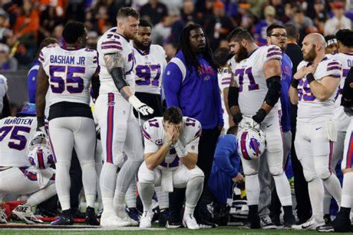 After Hamlin's collapse, Higgins share his sympathies toward the Bills player and his family