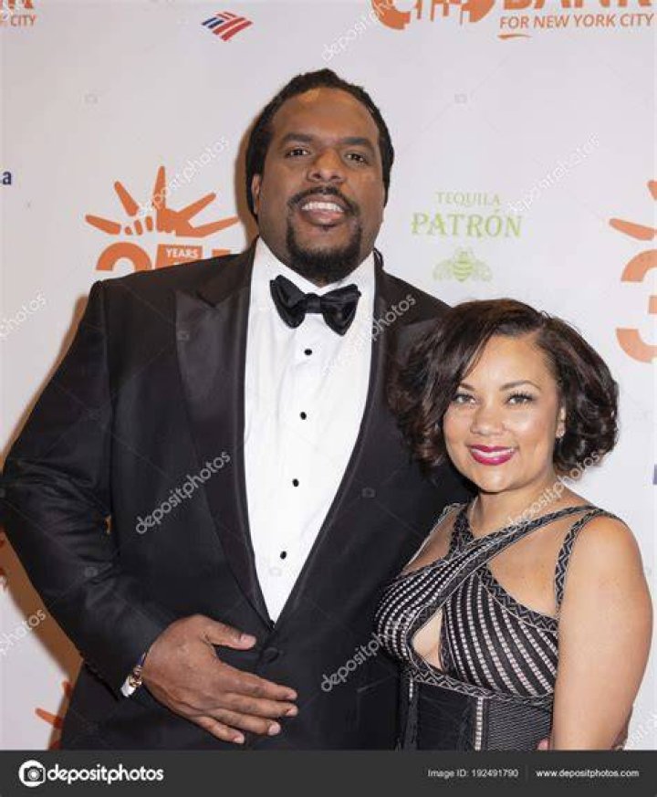 Aikisha is wife to NFL player Willie Colon