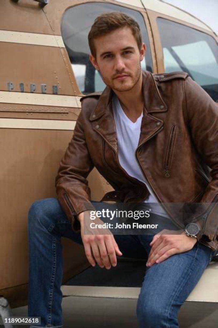 Airline pilot Peter Weber was season 24's Bachelor