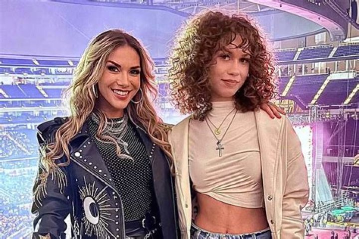 Allison Holker Daughter Weslie Shares Heartbreaking Message After Stephen tWitch Boss Death 3