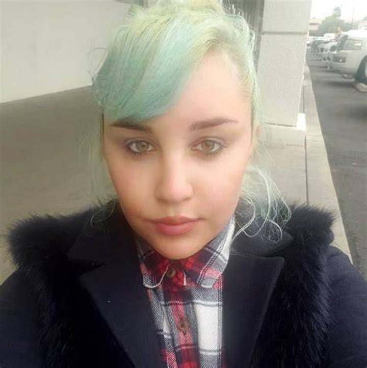 Amanda Bynes Returns to Instagram After Social Media Hiatus With a Dramatic New Look