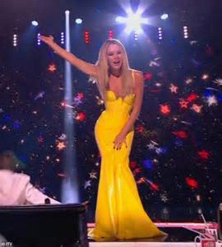 Amanda Holden, 52, posed semi-naked for a portrait she gave to her husband