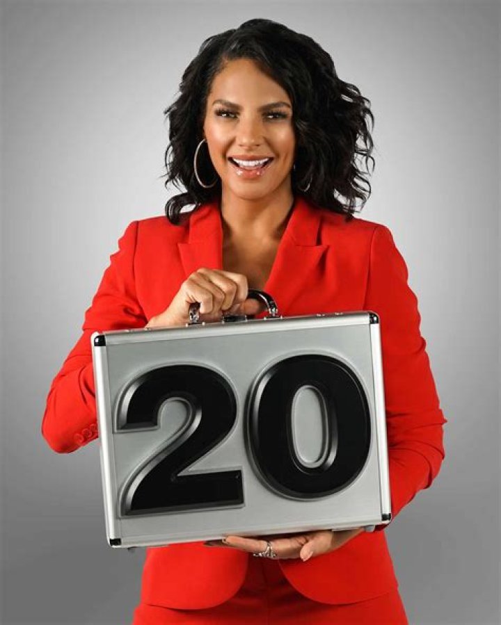 Amanza was a briefcase model on Deal Or No Deal and has an ex-husband who is missing