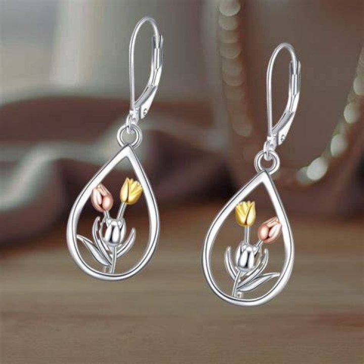 amazon-tulip-rose-dangle-earrings