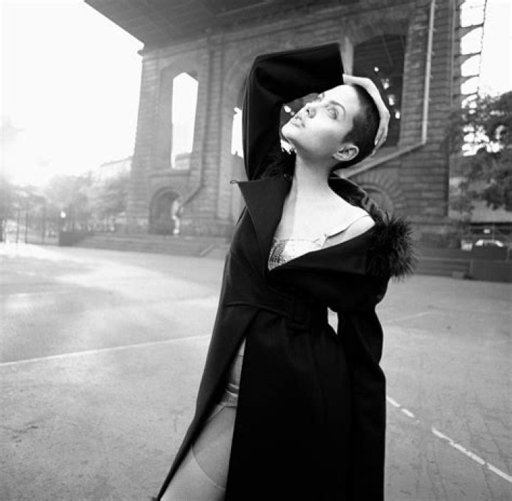 Angelina Jolie in Anybody Seen My Baby?, 1997