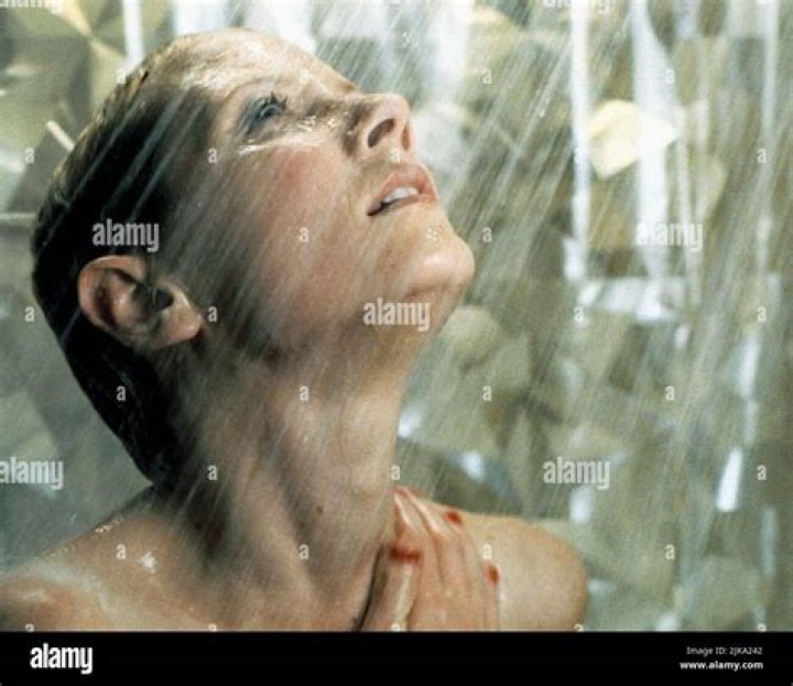 Anne as victim Marion Crane in Psycho