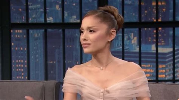 Ariana-Grande-Responds-for-Million-Dollar-Offer-to-Remove-Japanese-BBQ-Tattoo