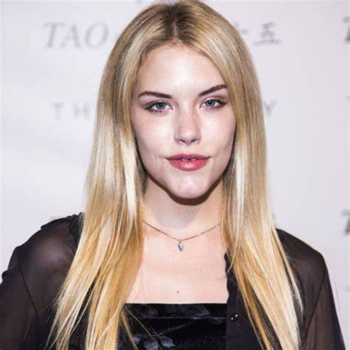 Ashley Smith Net Worth, Income, Salary, Earnings, Biography, How much money make?