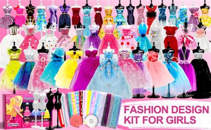 Axirata 600+PCS Fashion Design Kit for Girls Creativity DIY Arts & Crafts Kit for Kids with 4 Mannequins, Fashion Designer Sketchbook, Sewing Kit for Teen Girls Christmas Gift Age 6 7 8 9 10 11 12+