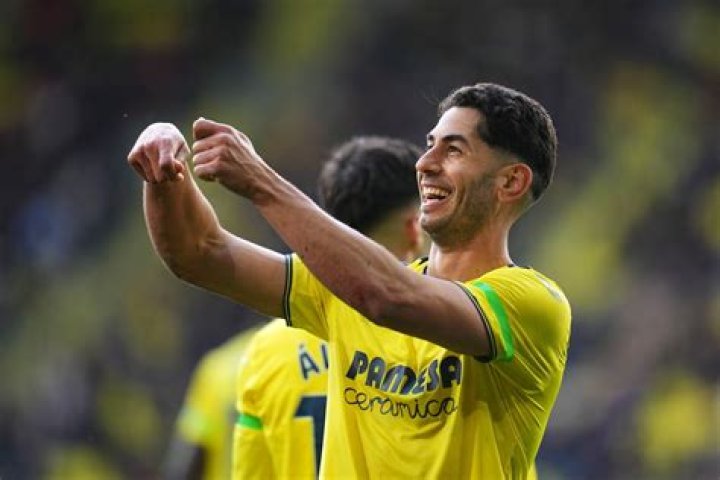 Ayoze Perez could be seen in Anitta's Instagram Story
