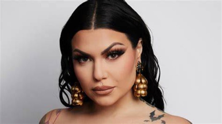 Bailey Sarian is a popular makeup artist and social media influencer