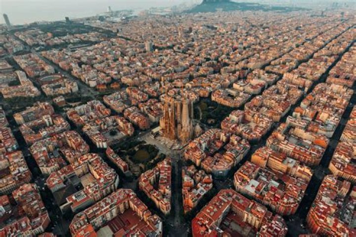 Barcelona's horizontal stripes caused controversy
