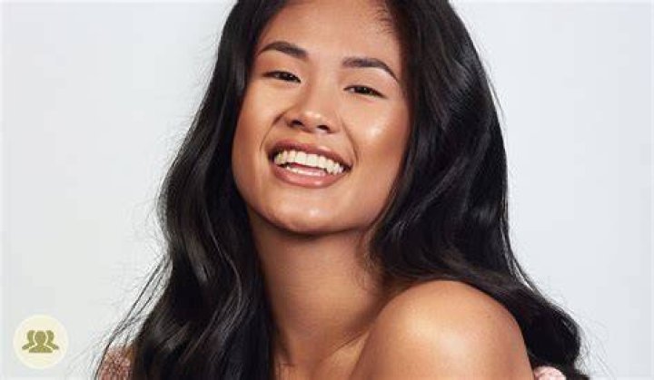 Beauty guru Ling.kt tried Kylie Jenner&rsquo;s Kylie Cosmetics Lip Plumping Gloss and was shocked by the results