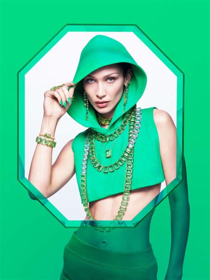 Bella Hadid&rsquo;s crystal collection includes Amethyst and sky blue Celestites