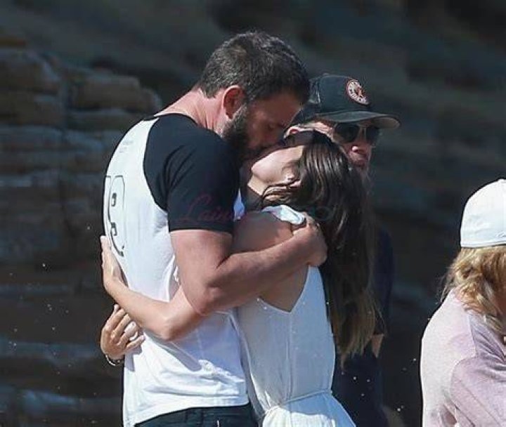  Ben and Ana were also spotted out with his daughter Violet