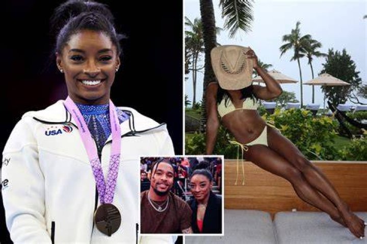Biles showed off her trip to Hawaii