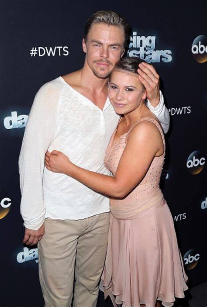 Bindi Irwin and Derek Hough carpet