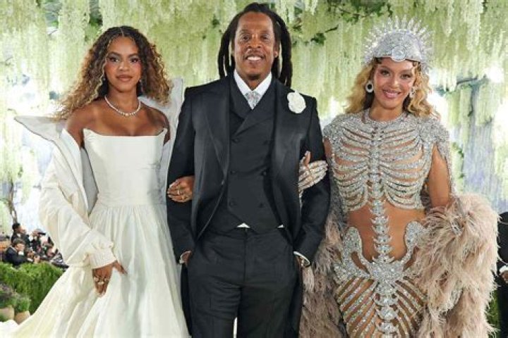 blue Ivy Beyonce Jay Z hawaii