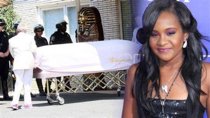  Bobbi Kristina died under the same circumstances as her mother Whitney Houston