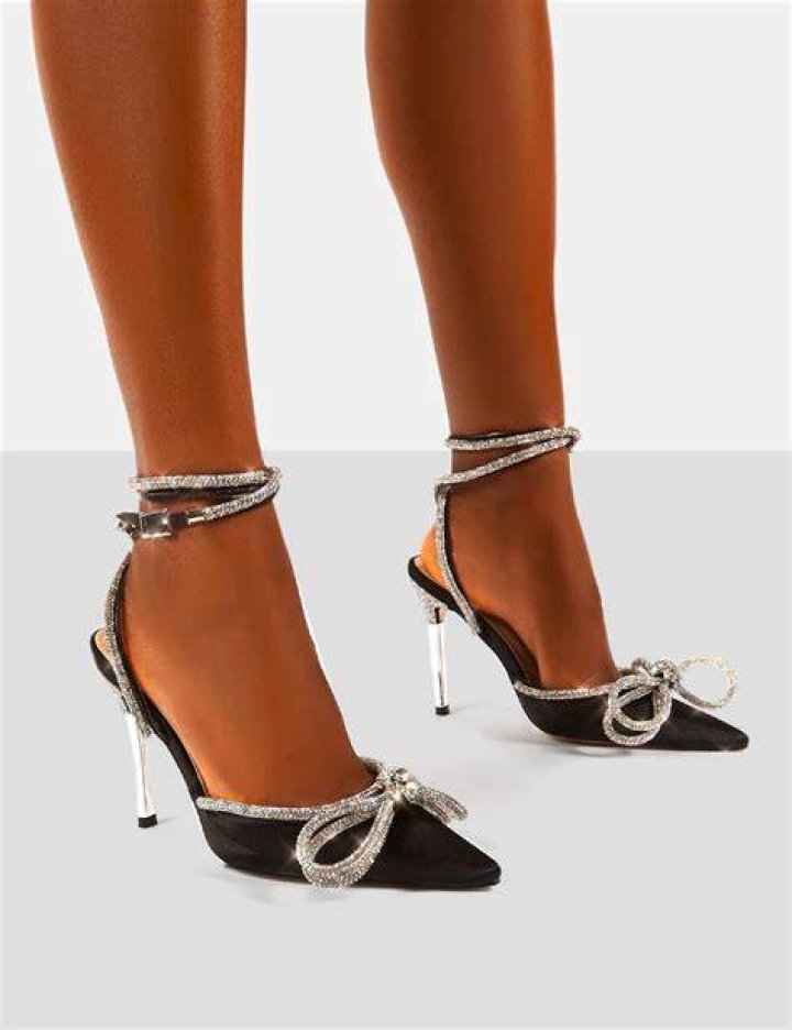 bow-heels