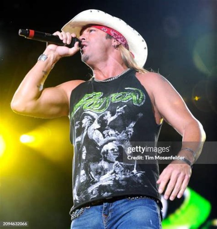 Bret Michaels performs on September 08, 2019 in Glendale, Arizona