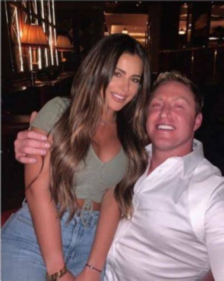 Brielle clapped back at trolls who said she 'should not' sit on her dad's lap