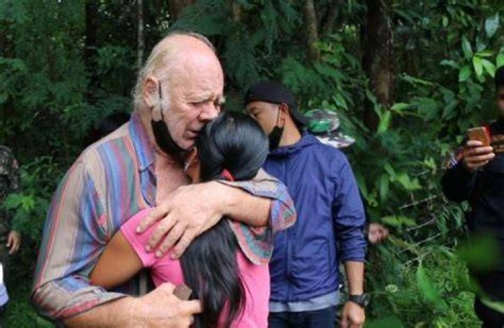 British man Barry Weller sobbed as he was reunited with his wife after going missing for three days in a forest in Thailand