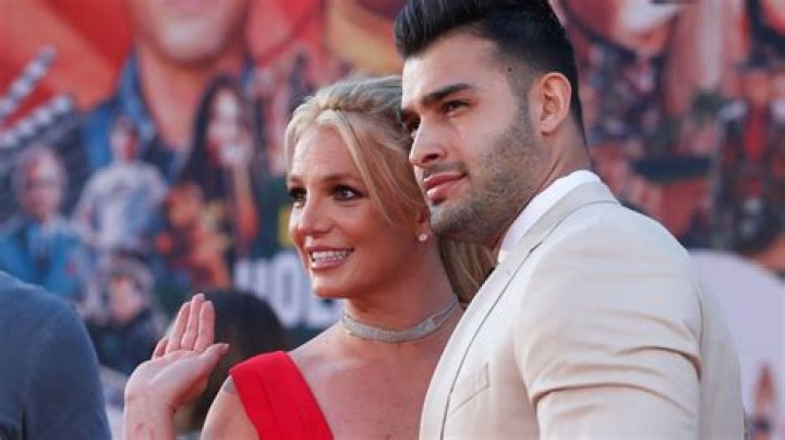 Britney is dating Sam Asghari