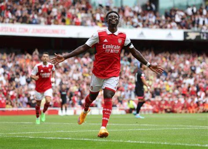 Bukayo Saka was seen with Tolami Benson at the World Cup