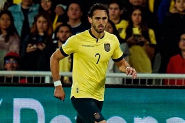 Campana stars for Ecuador and his dad is South American politician and business man Pablo Campana