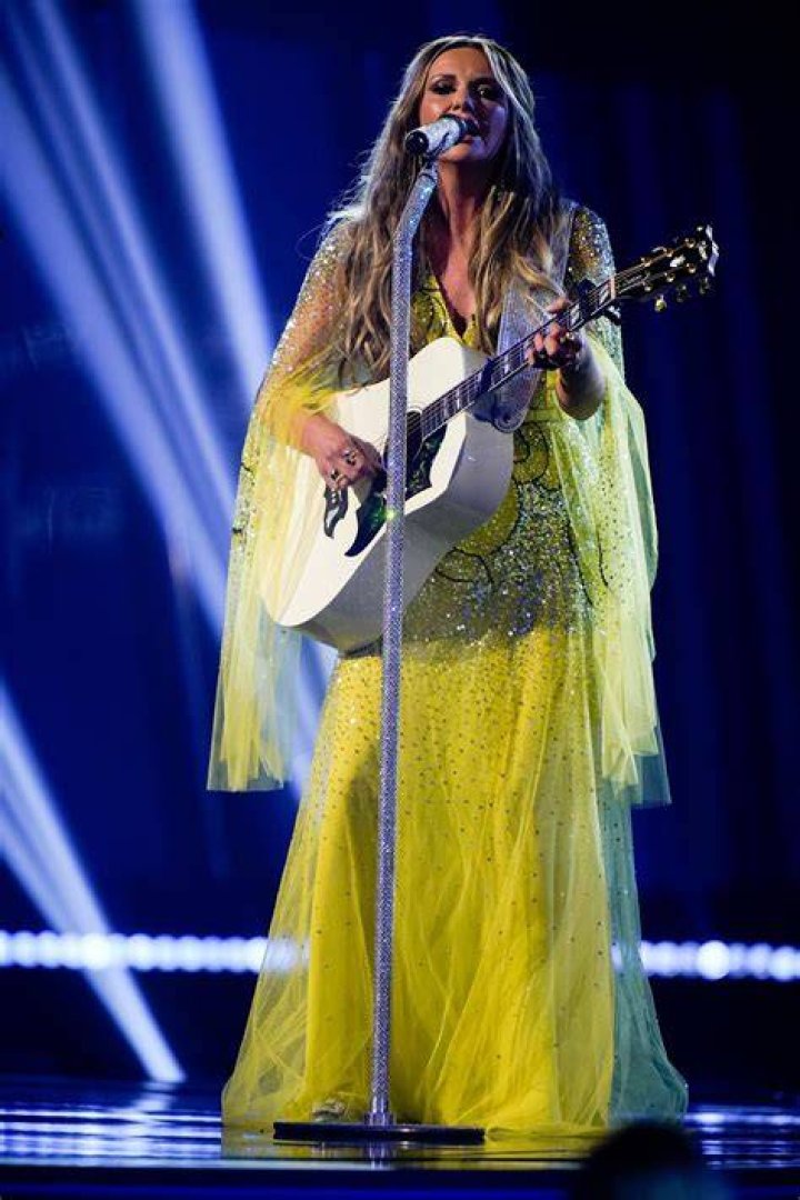 Carly Pearce won Music Event of the Year with Lee Brice