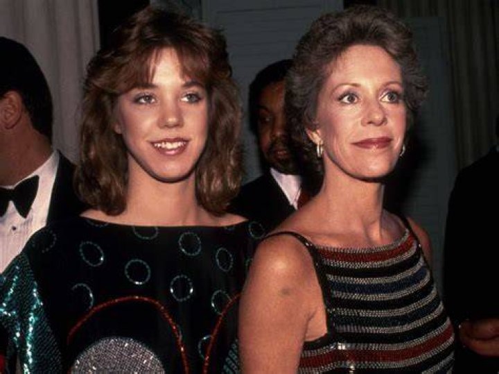 Carol with Carrie's sisters and her daughters &mdash; Jody and Erin Hamilton