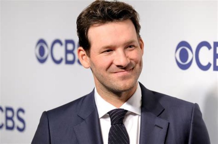 CBS star Tony Romo (C) and Kansas City Chiefs quarterback Patrick Mahomes (R) go back to the latter's childhood