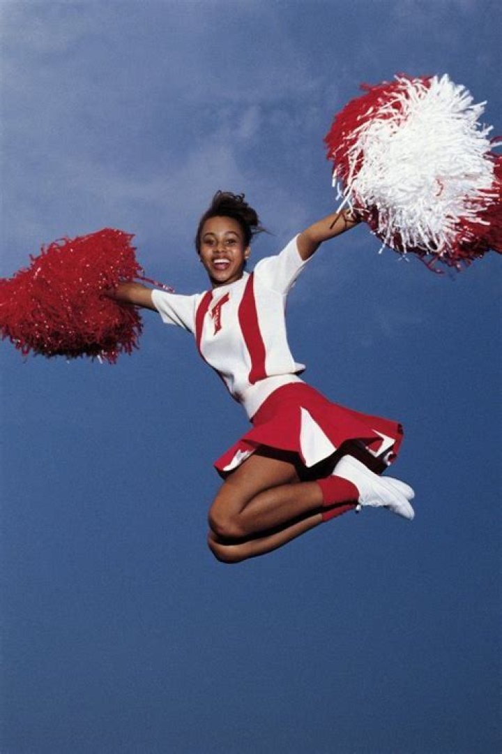  Cheer's Lexi Brumback with her teammates