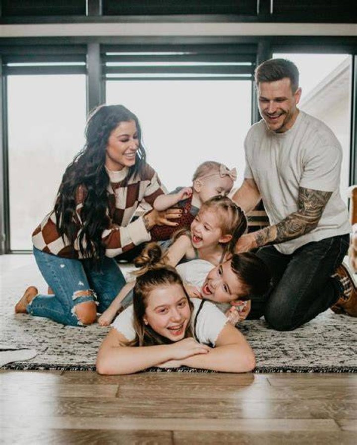 Chelsea Houska began her television journey in 2009 on MTV's 16 and Pregnant