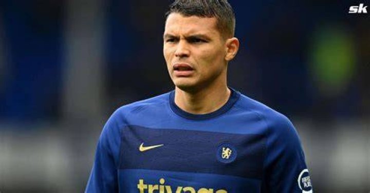Chelsea star Thiago Silva recently took delivery of an iDesign Gold iPhone