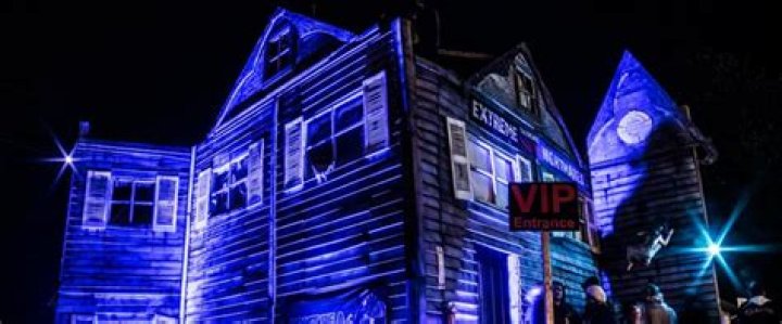 Chilling pictures show how attractions have turned to rust
