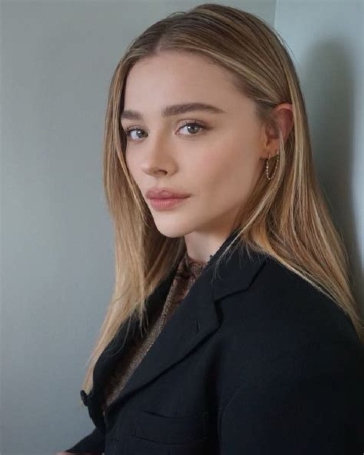 chloe-grace-mortez
