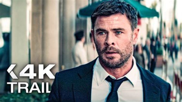  Chris Hemsworth will be starring as Hulk Hogan in a new Netflix movie
