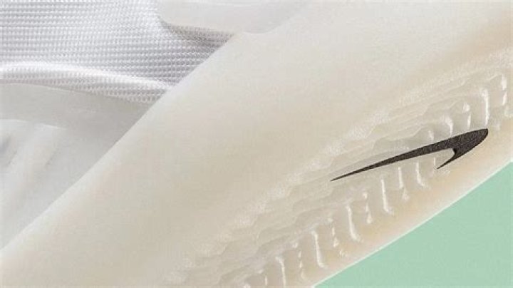 Closeup of the Nike-themed Vinyl wrap that LeBron James applied to his Aventador while playing with the Miami Heat