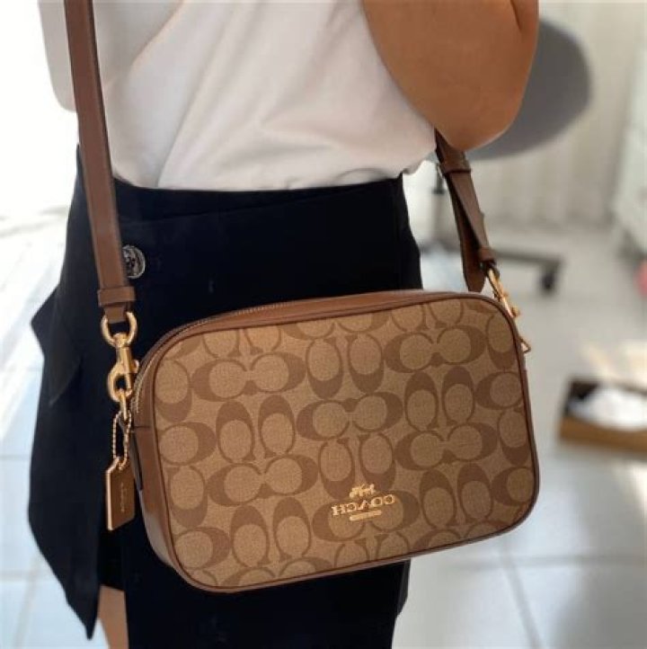 coach-crossbody