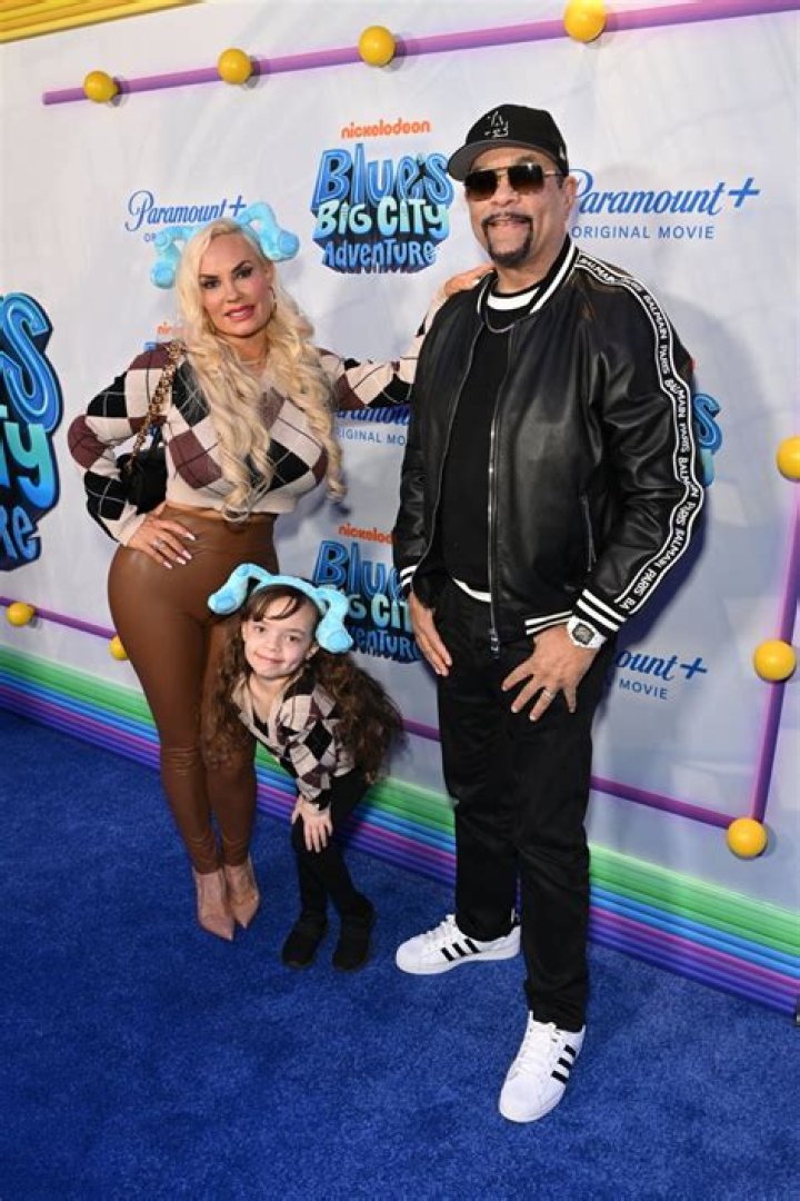 Coco Austin broke down in tears over mom-shamers while on the Tamron Hall Show
