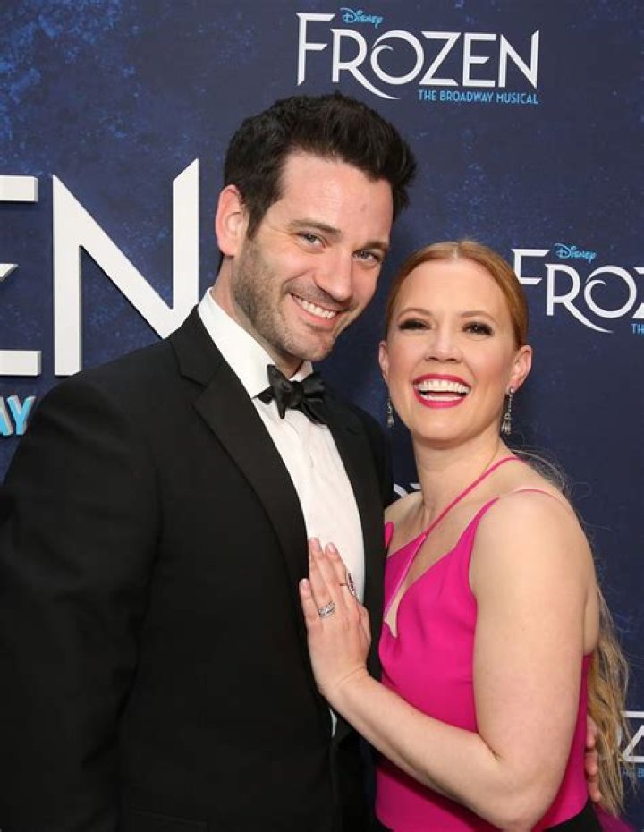 Colin Donnell&rsquo;s Wife Patti Murin Wiki, Biography ,Net Worth, Children